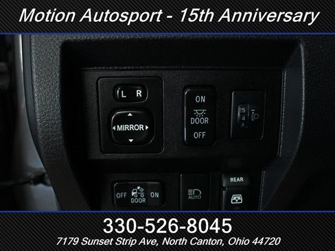 Used 2018 Toyota Tundra SR5 w/ TRD Off Road Package AWD/4WD image 16
