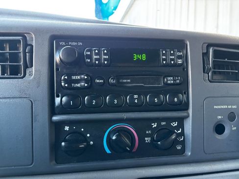 Used 2000 Ford F250 XL image 23