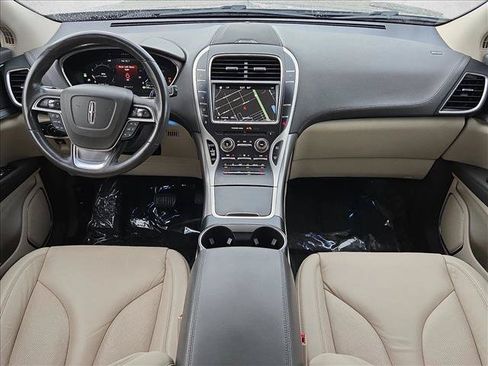 Used 2019 Lincoln Nautilus Select w/ Class II Trailer Tow Package AWD/4WD image 18