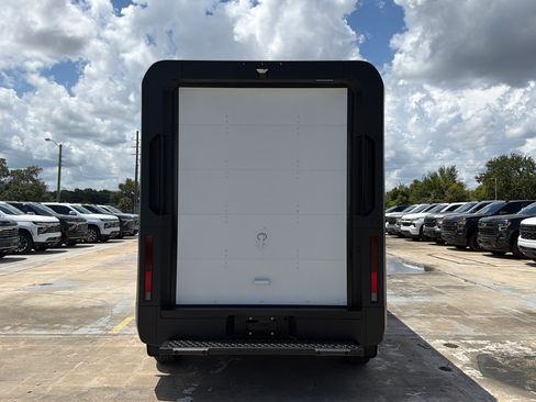 Used 2024 Chevrolet Brightdrop 400 w/ Commercial Equipment Package AWD/4WD image 7