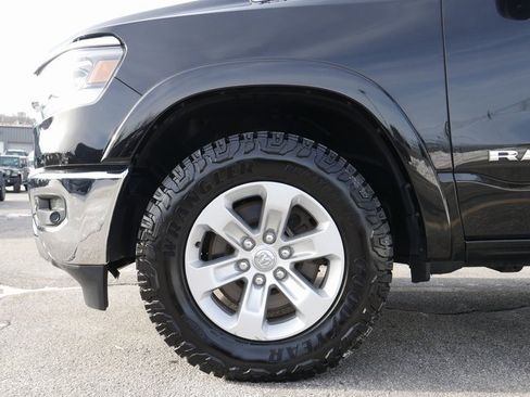 Used 2019 RAM 1500 Laramie image 9