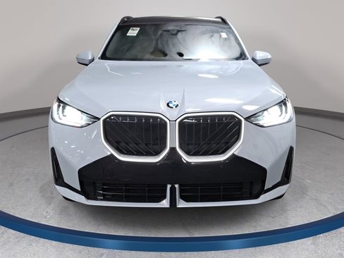 New 2026 BMW X3 xDrive30 w/ M Sport Package image 2