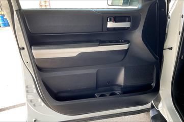Used 2021 Toyota Tundra SR5 AWD/4WD image 14