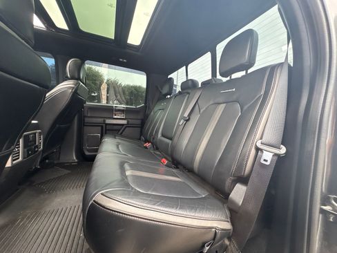Used 2020 Ford F250 Platinum w/ FX4 Off-Road Package AWD/4WD image 18