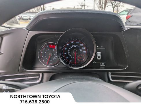 Used 2023 Hyundai Elantra SEL FWD image 9