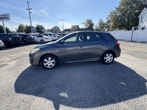 Used 2009 Toyota Matrix Base 4dr Wagon 4A image 28