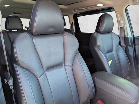 Used 2022 Subaru Ascent Limited w/ Technology Package image 19