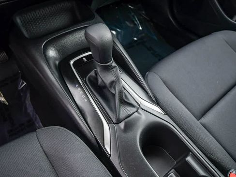 Used 2025 Toyota Corolla LE FWD image 19