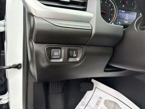 Used 2023 GMC Acadia SLE w/ Driver Convenience Package AWD/4WD image 17