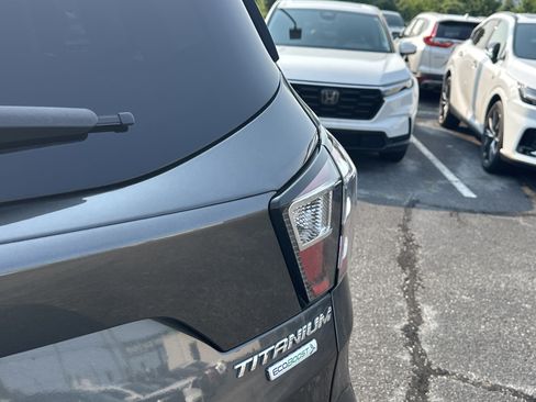 Used 2017 Ford Escape Titanium FWD image 21
