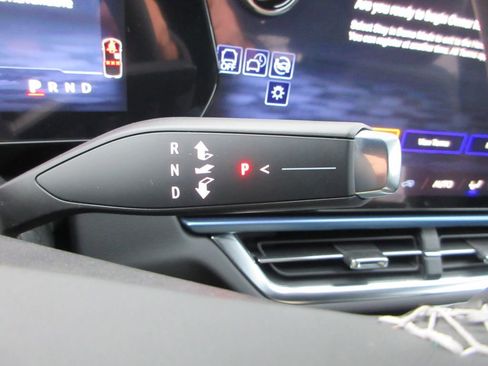 New 2026 Chevrolet Equinox EV LT image 26