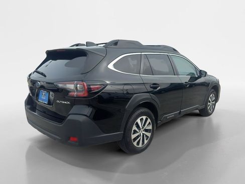 Used 2024 Subaru Outback Premium AWD/4WD image 5