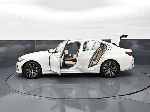 New 2026 BMW 330i Sedan w/ Premium Package RWD image 36