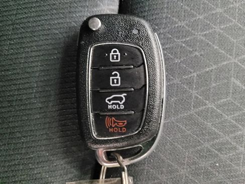 Used 2017 Hyundai Tucson SE FWD image 32