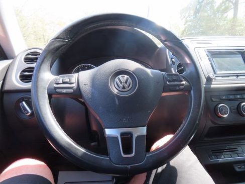 Used 2016 Volkswagen Tiguan SE FWD image 29