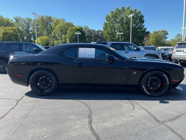 Used 2016 Dodge Challenger R/T Scat Pack RWD image 7