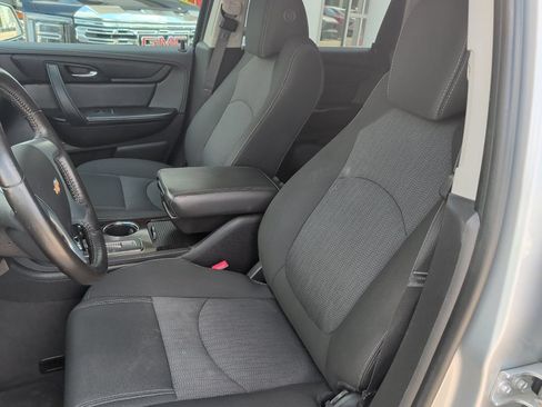 Used 2016 Chevrolet Traverse LT w/ Style and Technology Package AWD/4WD image 11