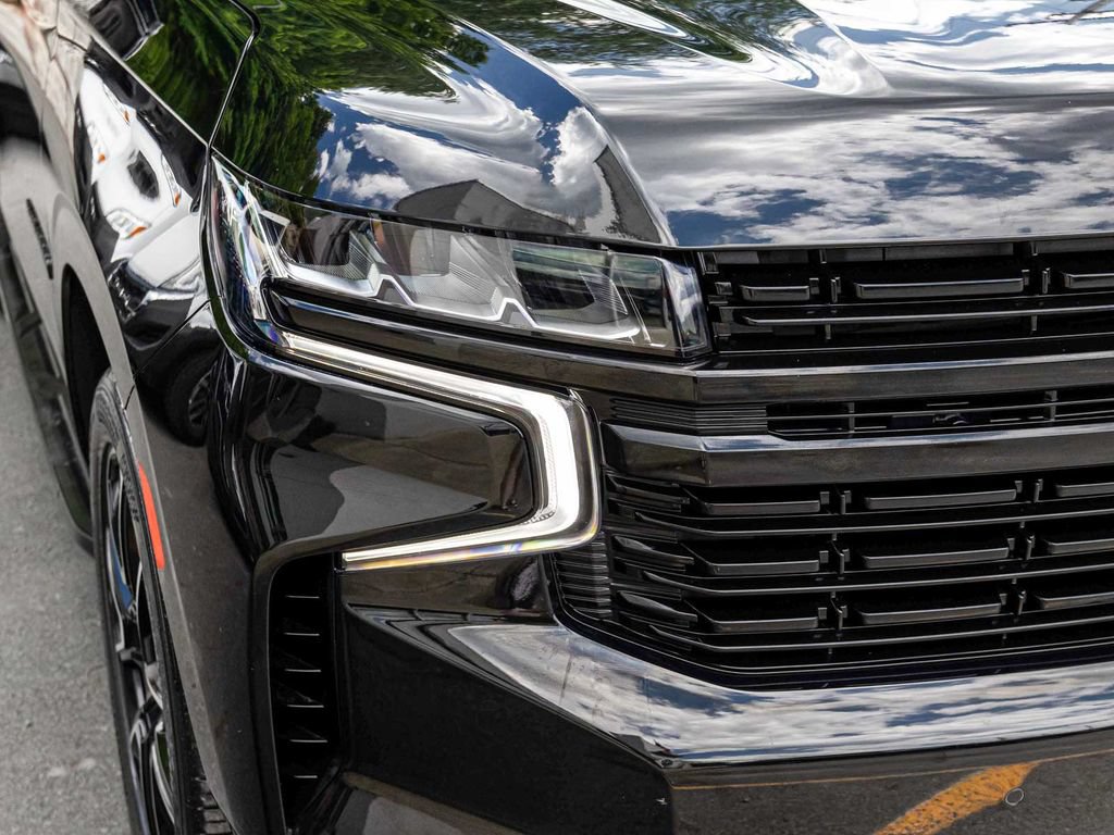 Used 2023 Chevrolet Suburban RST w/ Sport Performance Package AWD/4WD image 35