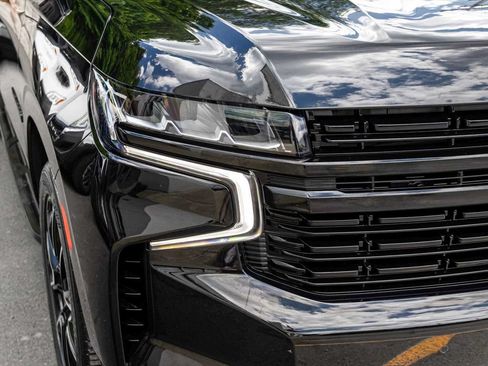 Used 2023 Chevrolet Suburban RST w/ Sport Performance Package AWD/4WD image 35