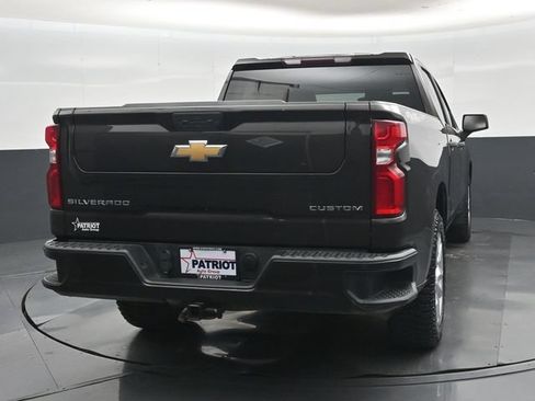 Used 2021 Chevrolet Silverado 1500 Custom w/ Safety Confidence Package AWD/4WD image 2