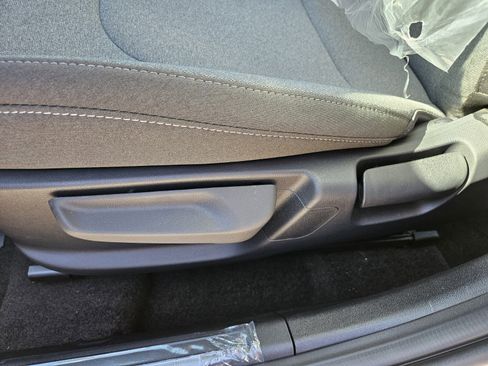 New 2025 Kia K4 LXS image 9