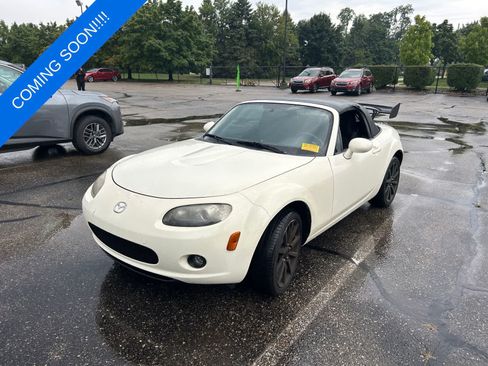 Used 2008 MAZDA MX-5 Miata Touring RWD image 1