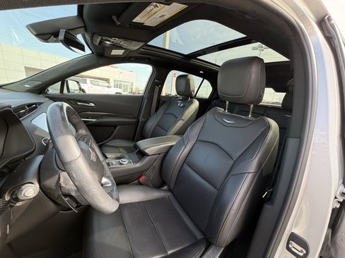 Used 2021 Cadillac XT4 Sport image 6