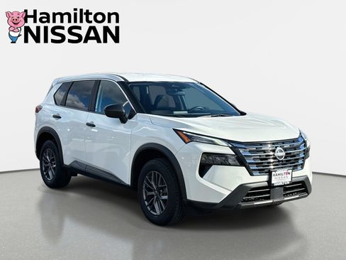 Used 2024 Nissan Rogue S image 1