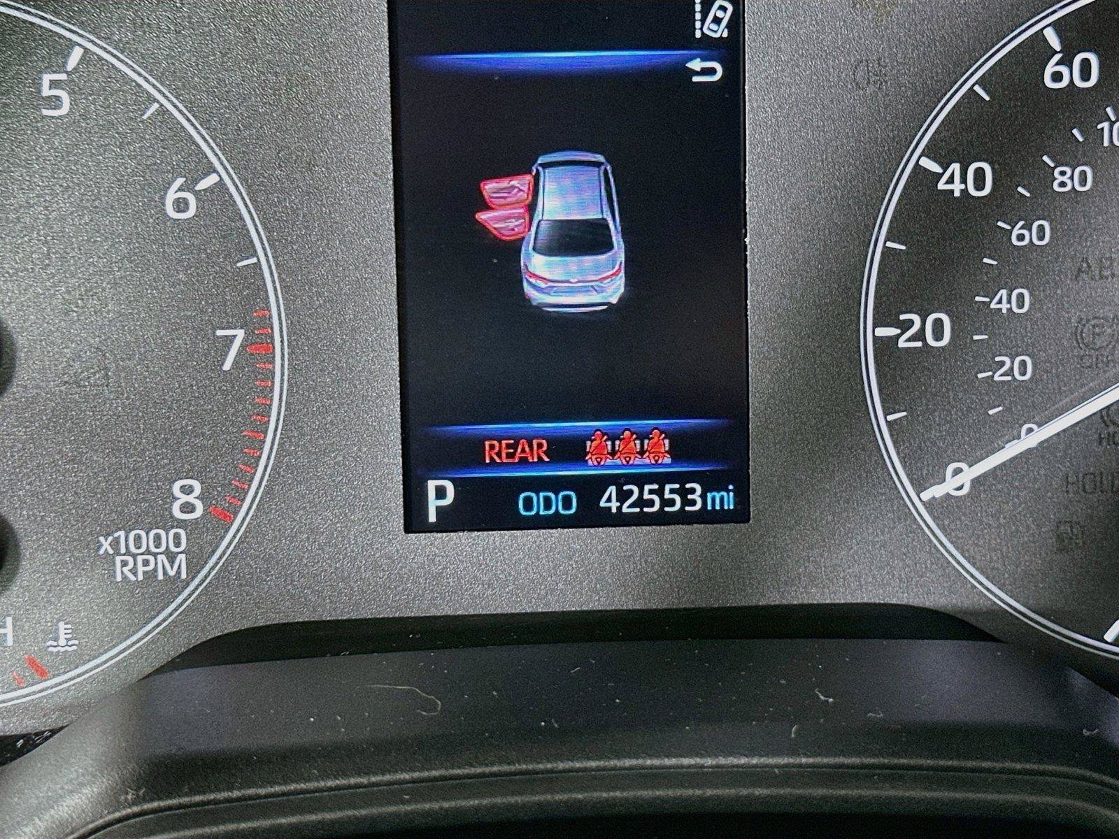 Used 2025 Toyota Corolla LE FWD image 18