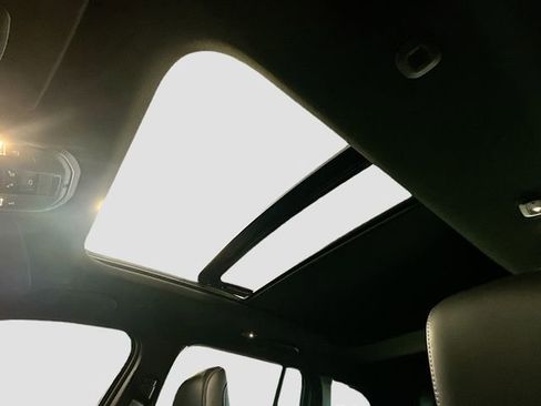 New 2026 Jeep Grand Cherokee Limited w/ Limited Altitude Package AWD/4WD image 22