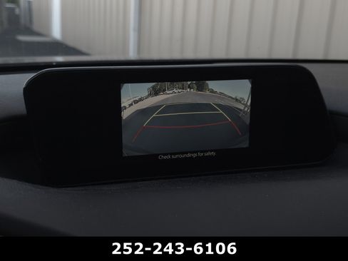 Used 2023 MAZDA MAZDA3 s FWD image 13