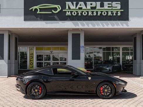 Used 2023 Ferrari Roma image 33
