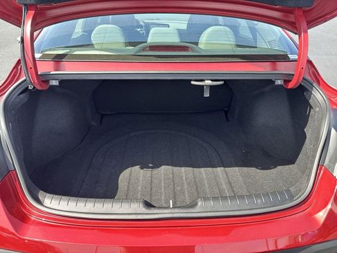 Used 2024 Hyundai Elantra SEL FWD image 23