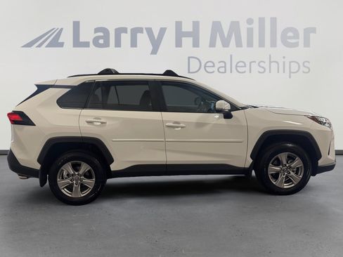 Certified 2025 Toyota RAV4 XLE w/ Convenience Package FWD image 6