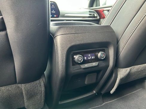 New 2026 Chevrolet Traverse Z71 w/ Enhanced Driving Package image 26