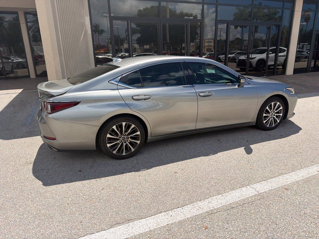 Used 2019 Lexus ES 350 w/ Premium Package FWD image 5