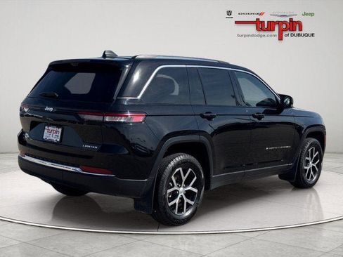 Used 2023 Jeep Grand Cherokee Limited w/ Luxury Tech Group II AWD/4WD image 5