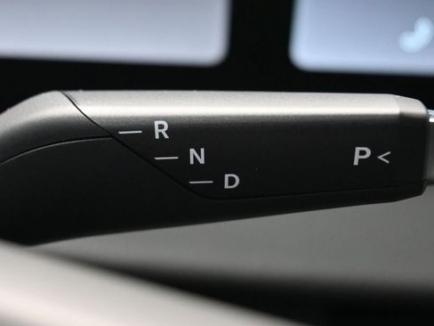 Used 2025 Lucid Air Touring image 28