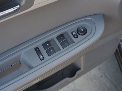 Used 2016 Chevrolet Traverse LS AWD/4WD image 16