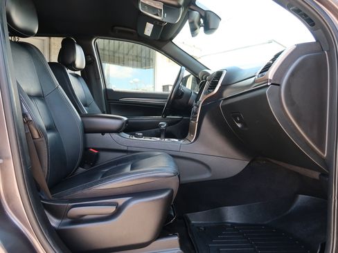 Used 2014 Jeep Grand Cherokee Limited AWD/4WD image 22