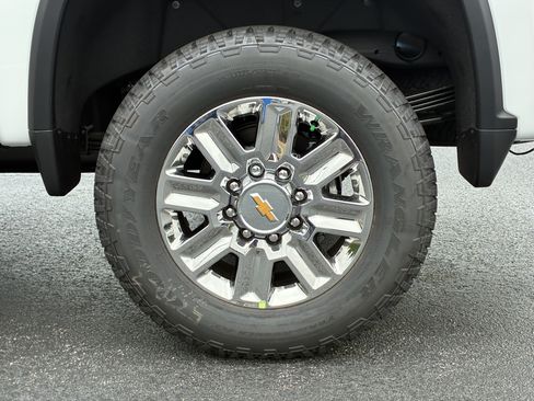 New 2026 Chevrolet Silverado 2500 High Country w/ Technology Package AWD/4WD image 11