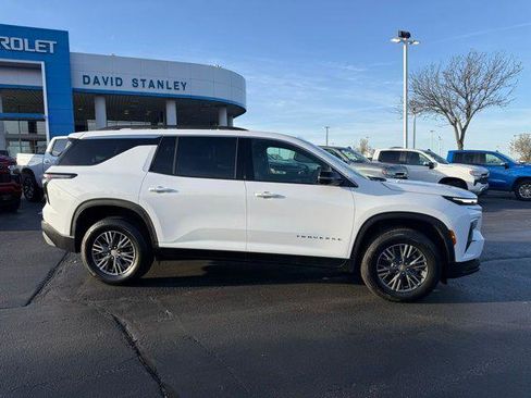 New 2026 Chevrolet Traverse LT w/ Driver Confidence Package FWD image 14