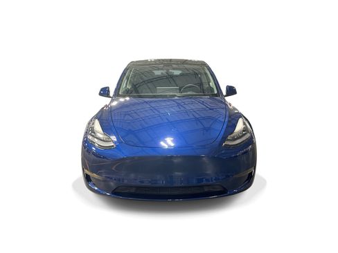 Certified 2022 Tesla Model Y Long Range AWD/4WD image 2
