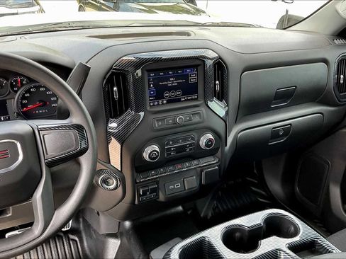 Certified 2024 GMC Sierra 1500 Pro w/ Pro Value Package image 9