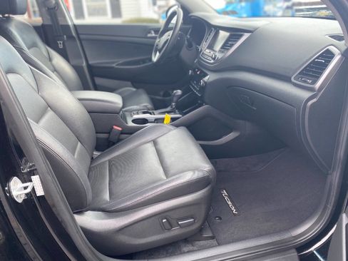 Used 2016 Hyundai Tucson Limited image 8