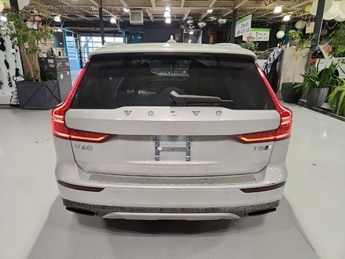 Used 2020 Volvo V60 T5 Cross Country w/ Protection Package Premier image 7
