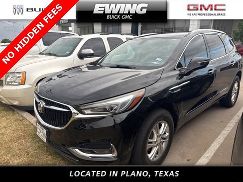 Used 2018 Buick Enclave Essence image 1