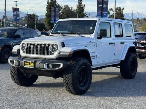 Certified 2024 Jeep Wrangler Unlimited Sahara image 4