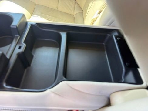 Used 2013 Lincoln MKS AWD image 14