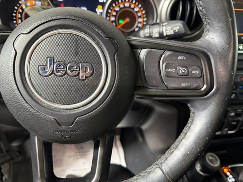 Used 2022 Jeep Wrangler Unlimited Sport AWD/4WD image 23